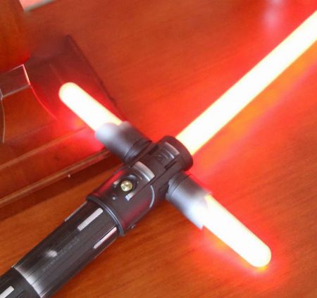 kylo ren ultimate fx lightsaber