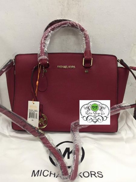 Michael Kors Handbag | Buy or Sell your MK bags - Vestiaire Collective