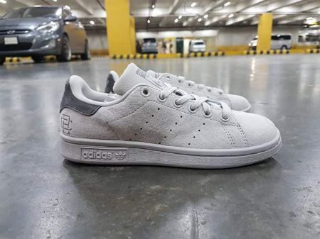stan smith reigning champ