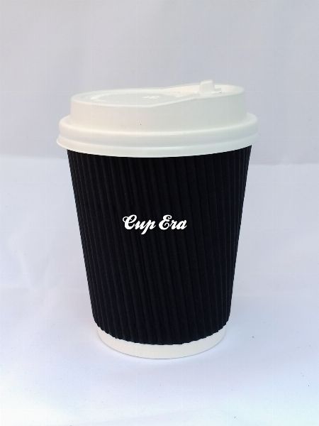 coffee cups with lids