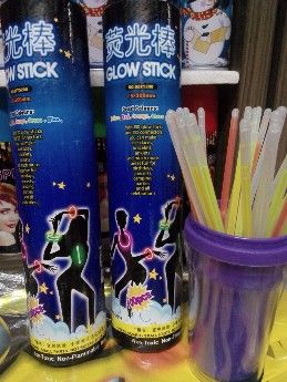 where buy glow sticks