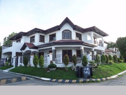 Furnished Corner Lot House With Pool For Sale Bf H House Lot Paranaque Philippines Geoffrey